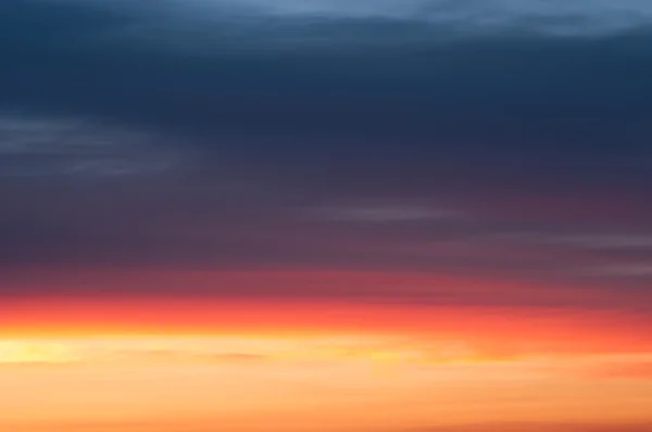 Güneşli Gökyüzü