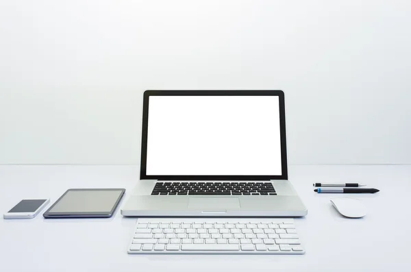 Blank screen laptop computer and accessories — Stock Photo, Image