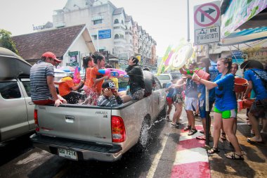 Chiang Mai Tayland-Nisan 13:Chiang mai Songkran Festivali. Forei