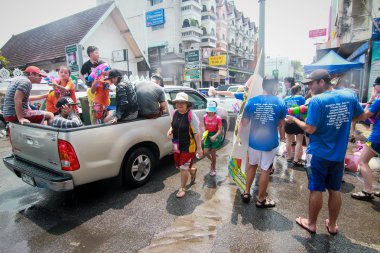 Chiang Mai Tayland-Nisan 13:Chiang mai Songkran Festivali. Forei