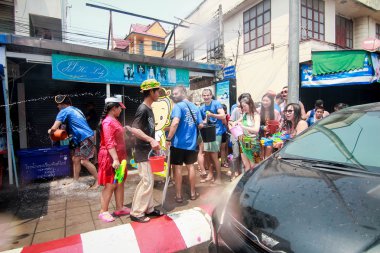 Chiang Mai Tayland-Nisan 13:Chiang mai Songkran Festivali. Forei