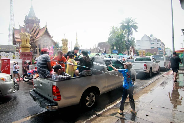 Chiang Mai Thailand-April 13:Chiang mai Songkran festival. Forei — Stockfoto