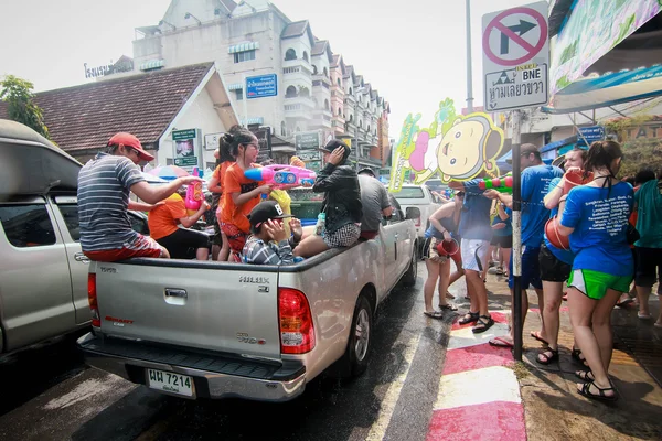 Chiang Mai Thailand-April 13:Chiang mai Songkran festival. Forei — Stockfoto