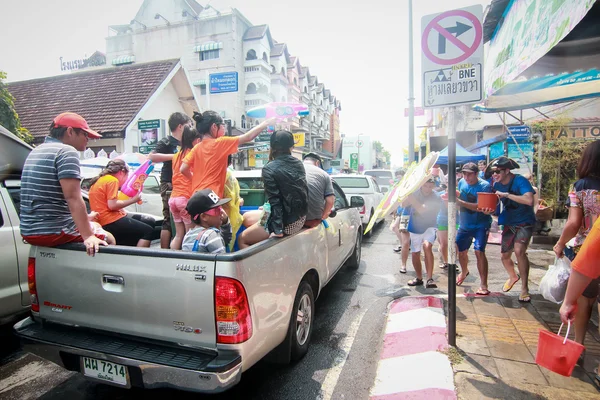 Чіанг маи Таїланд-Квітень 13:Chiang mai Сонгкран фестиваль. Зовнішній — стокове фото