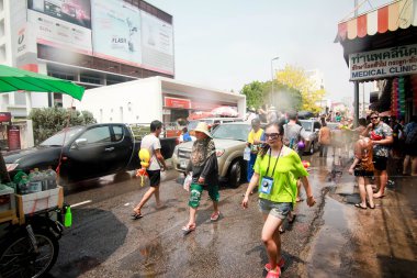Chiang Mai Tayland-Nisan 13:Chiang mai Songkran Festivali. Forei