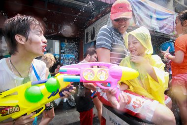 Chiang Mai Tayland-Nisan 13:Chiang mai Songkran Festivali. Forei