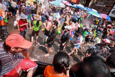Chiang Mai Tayland-Nisan 13:Chiang mai Songkran Festivali. Forei