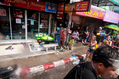 Chiang Mai Tayland-Nisan 13:Chiang mai Songkran Festivali. Forei