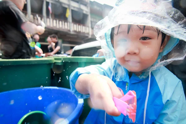 CHIANG MAI THAILAND-ABRIL 13: Chiang mai Festival de Songkran. Forei. — Fotografia de Stock