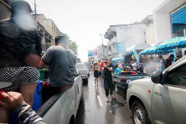 CHIANG MAI TAILANDIA-ABRIL 13: Chiang mai Songkran festival. Forei. —  Fotos de Stock