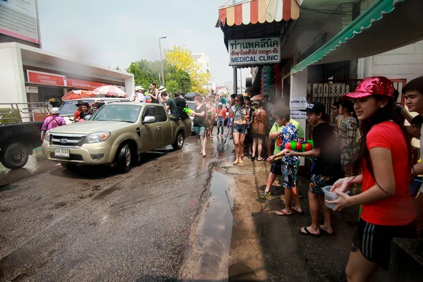 CHIANG MAI THAILAND-APRIL 13: Chiang mai Songkran festival. Форэй — стоковое фото