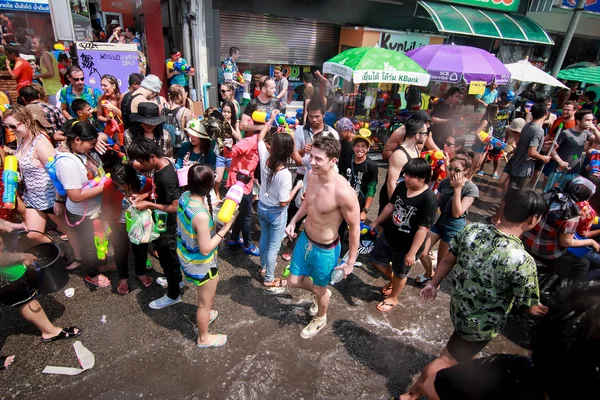 Chiang Mai Thaiföld-április 13:Chiang mai Songkran Fesztivál. Forei — Stock Fotó