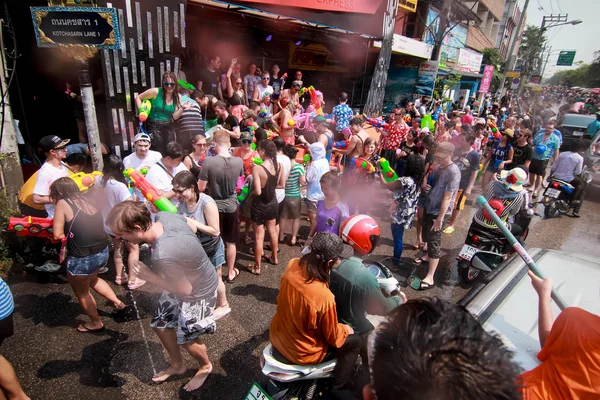 Chiang Mai Thaiföld-április 13:Chiang mai Songkran Fesztivál. Forei — Stock Fotó