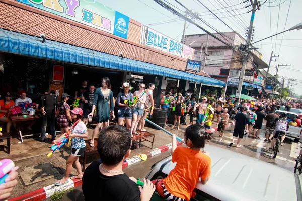 Chiang Mai Thailand-April 13:Chiang mai Songkran festival. Forei — Stockfoto