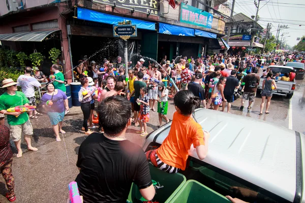 Chiang Mai Thailand-April 13:Chiang mai Songkran festival. Forei — Stockfoto