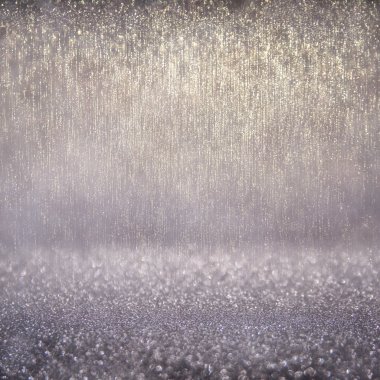 Glitter vintage ışıklar arka plan. mor, gümüş ve siyah. defocused.