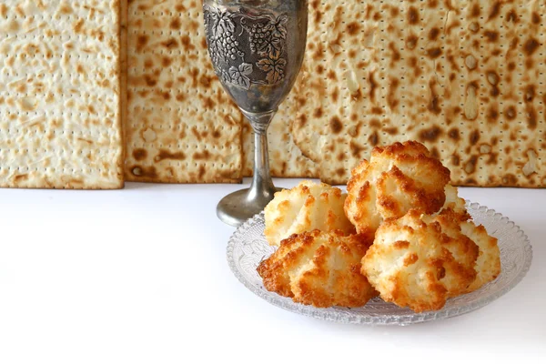 Pesah celebration concept (jewish Passover holiday). isolated on white — Stock Photo, Image