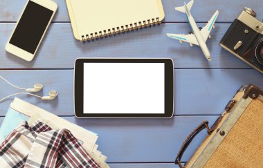 boş tablet ekran ile seyahat kavramı