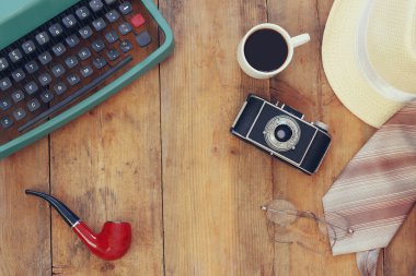 Dedektif kavramı. Özel Dedektif araçlar ahşap tablo