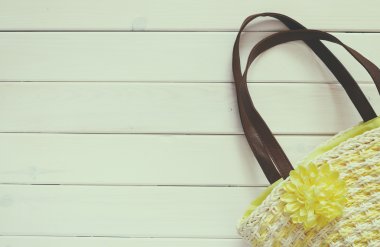 kadın tatil plaj çantası beyaz arka plan üzerinde