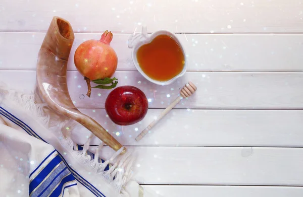 Rosh hashanah (Yahudi yeni yılı) kavramı. Geleneksel semboller — Stok fotoğraf