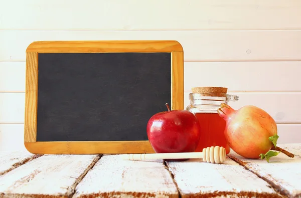 Rosh hashanah (capodanno ebreo) concetto. Simboli tradizionali — Foto Stock