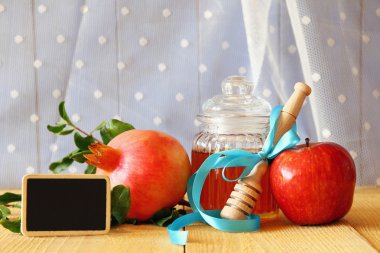 Rosh hashanah (Yahudi yeni yılı) kavramı. Geleneksel semboller