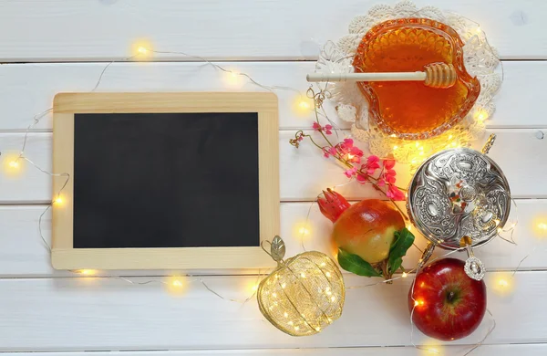 Rosh hashanah (capodanno ebreo) concetto. Simboli tradizionali — Foto Stock