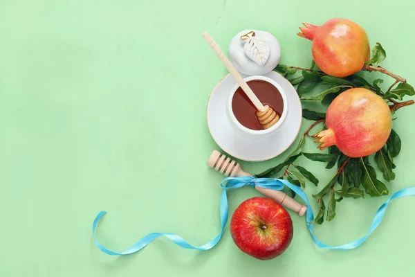 Rosh hashanah (Yahudi yeni yılı) kavramı. Geleneksel semboller — Stok fotoğraf