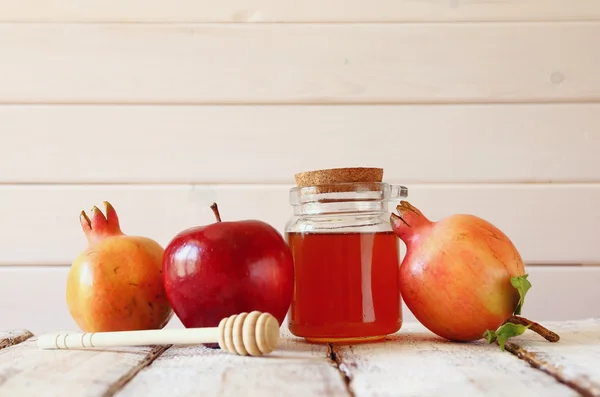 Rosh hashanah (Yahudi yeni yılı) kavramı. Geleneksel semboller — Stok fotoğraf