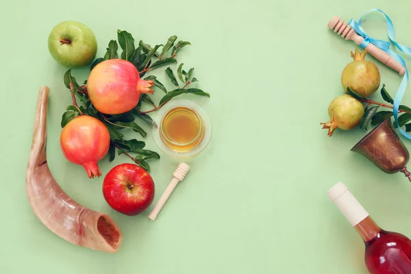 Rosh hashanah (Yahudi yeni yılı) kavramı. Geleneksel semboller — Stok fotoğraf