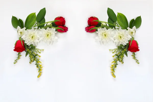 Magnifique arrangement de fleurs sur fond blanc isolé — Photo