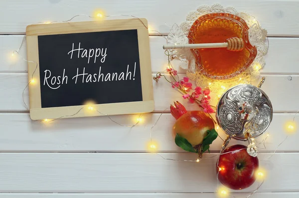Rosh hashanah (Yahudi yeni yılı) kavramı. Geleneksel semboller — Stok fotoğraf