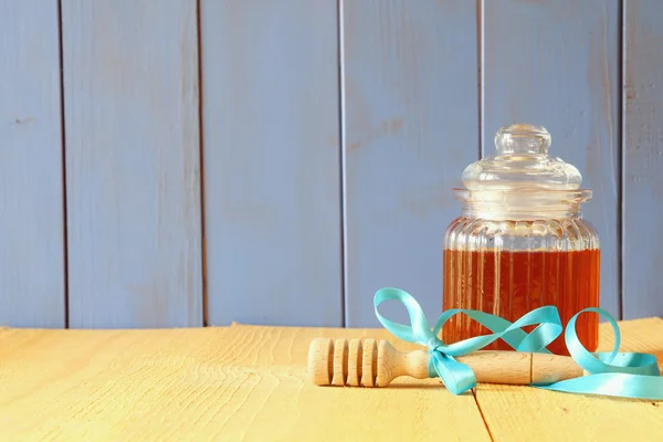 Rosh hashanah (Yahudi yeni yılı) kavramı. Geleneksel semboller — Stok fotoğraf