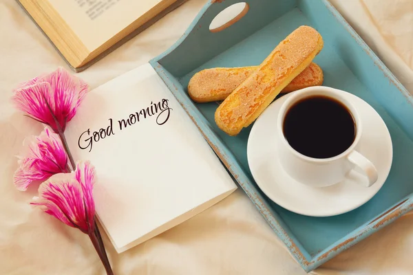 Romantic breakfast in the bed — Stock Photo, Image