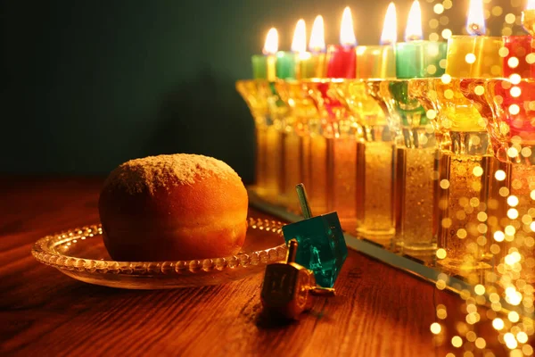 Imagen Vacaciones Judías Fondo Hanukkah Con Menorá Cristal Candelabros Tradicionales —  Fotos de Stock