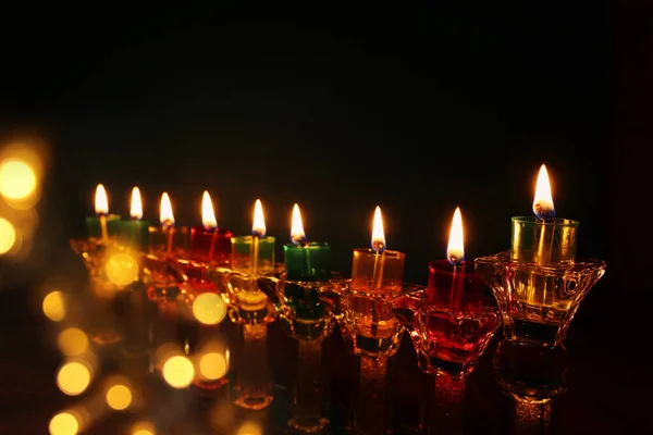 Зображення Єврейського Свята Ханука Кришталевою Мелодією Традиційні Канделябри Олійними Свічками — стокове фото