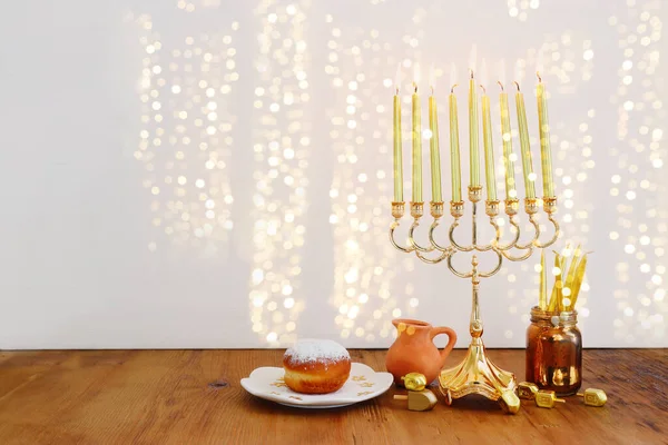 Imagen Fiesta Judía Hanukkah Con Menorah Candelabro Tradicional Donut Dreidel — Foto de Stock