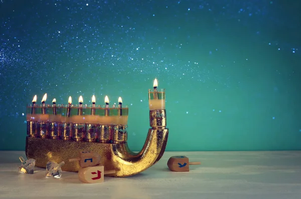 Imagen Las Vacaciones Judías Hanukkah Con Menorah Candelabra Tradicional Dreidel — Foto de Stock