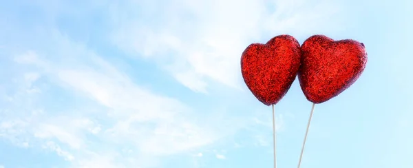 Red Glitter Hearts Blue Sky — Stock Photo, Image