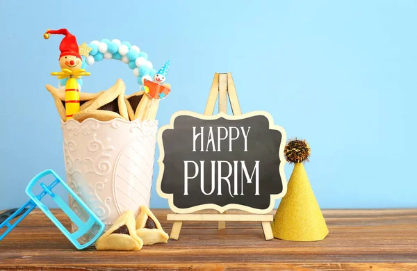 Purim Viering Concept Joodse Carnaval Vakantie Houten Tafel Blauwe Achtergrond — Stockfoto