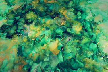Alkol mürekkebi, yeşil ve altın rengi olan soyut sıvı sanat resimlerinin sanat fotoğrafçılığı