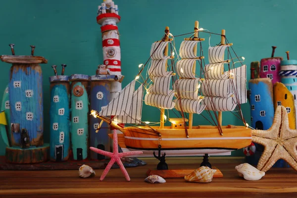 Námořní Koncept Objekty Mořského Života Jako Loď Světly Naplavené Dřevěné — Stock fotografie