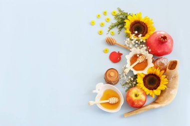 Rosh hashanah 'ın (Yahudi Yeni Yıl Tatili) dini imajı. Geleneksel semboller