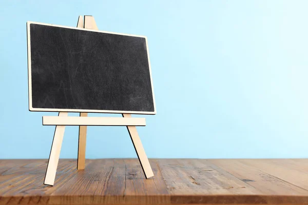 Empty Small Blackboard Blue Wooden Background — Stock Photo, Image