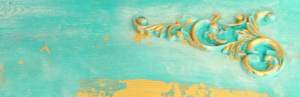 Background Blue Gold Wooden Vintage Wall Floral Emboss Details — Stock Photo, Image