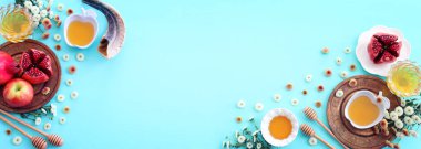 Rosh hashanah (Yahudi Yeni Yıl Tatili) konsepti. Geleneksel semboller