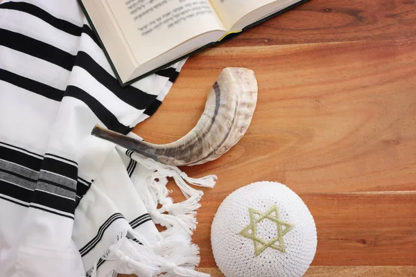 Religie Beeld Van Shofar Hoorn Wit Gebed Talit Rosh Hashanah — Stockfoto