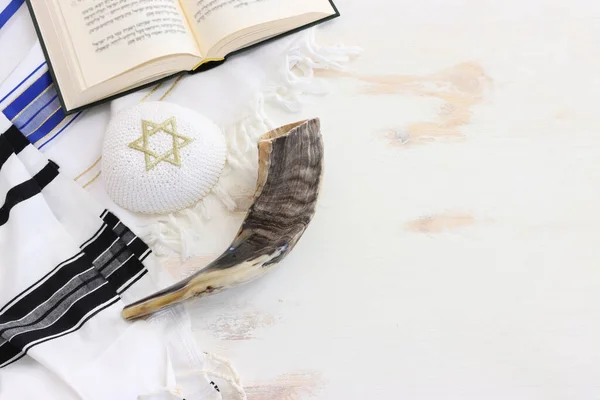 Religie Beeld Van Shofar Hoorn Wit Gebed Talit Rosh Hashanah — Stockfoto