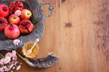 Rosh hashanah (Yahudi Yeni Yıl Tatili) konsepti. Geleneksel semboller
